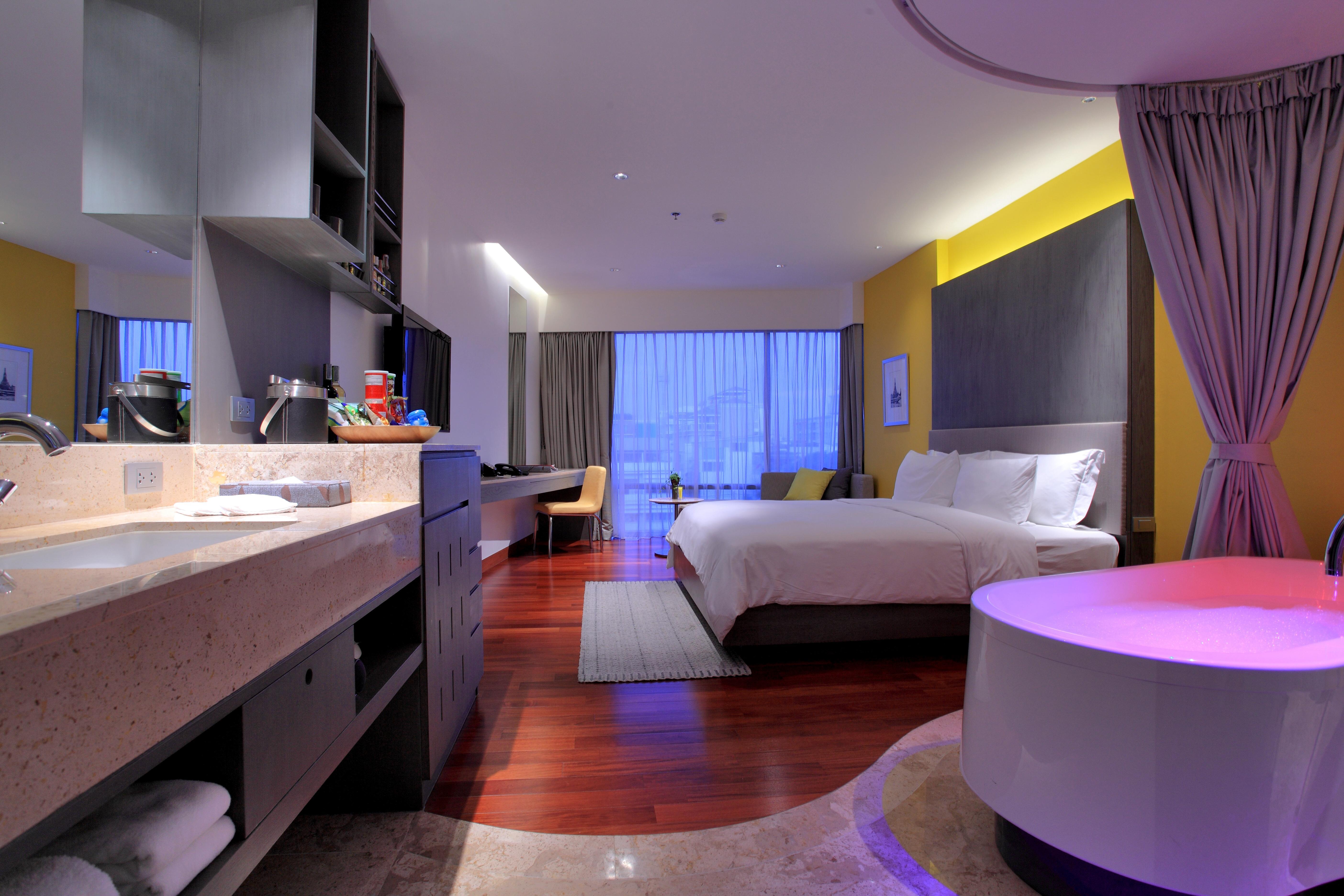 Lit Bangkok Hotel Экстерьер фото